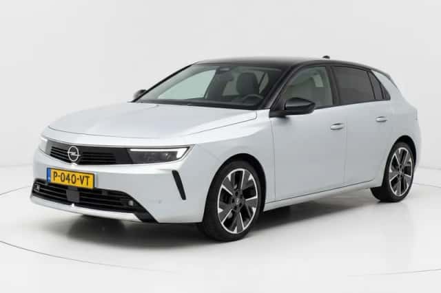 Opel Astra (2022) thumbnail 4