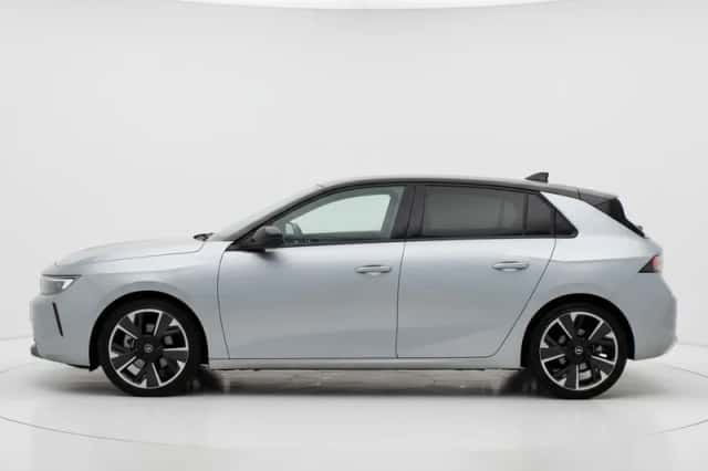 Opel Astra (2022) thumbnail 5