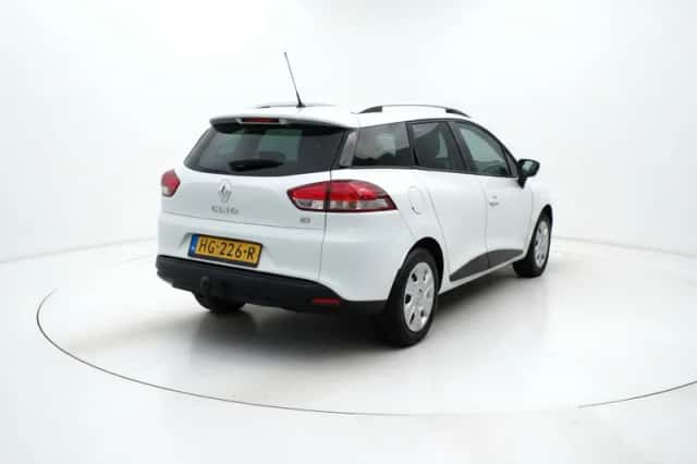 Renault Clio (2015) thumbnail 2