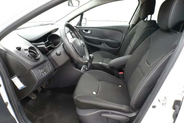 Renault Clio (2015) thumbnail 6