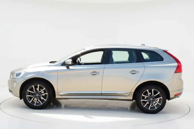 Volvo XC60 (2015) thumbnail 5
