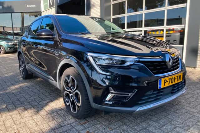 Renault Arkana (2022) thumbnail 1