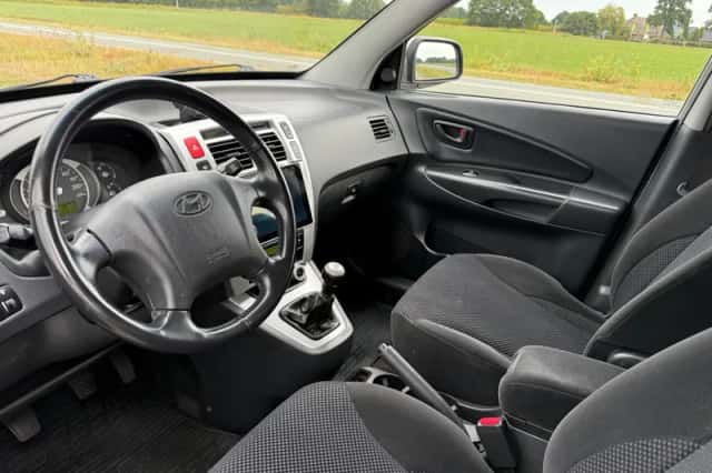 Hyundai Tucson (2009) thumbnail 6