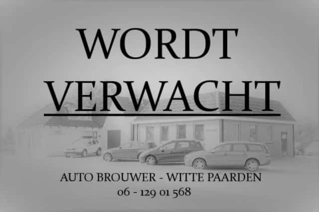 Volkswagen Golf (2018) thumbnail 3