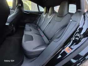 Tesla Model S (2017) thumbnail 19