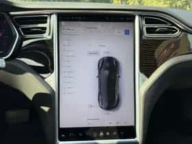 Tesla Model S (2017) thumbnail 22