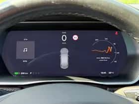 Tesla Model S (2017) thumbnail 24