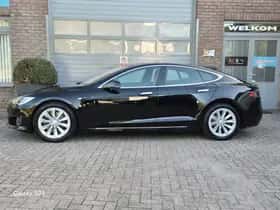 Tesla Model S (2017) thumbnail 28