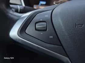 Tesla Model S (2017) thumbnail 38