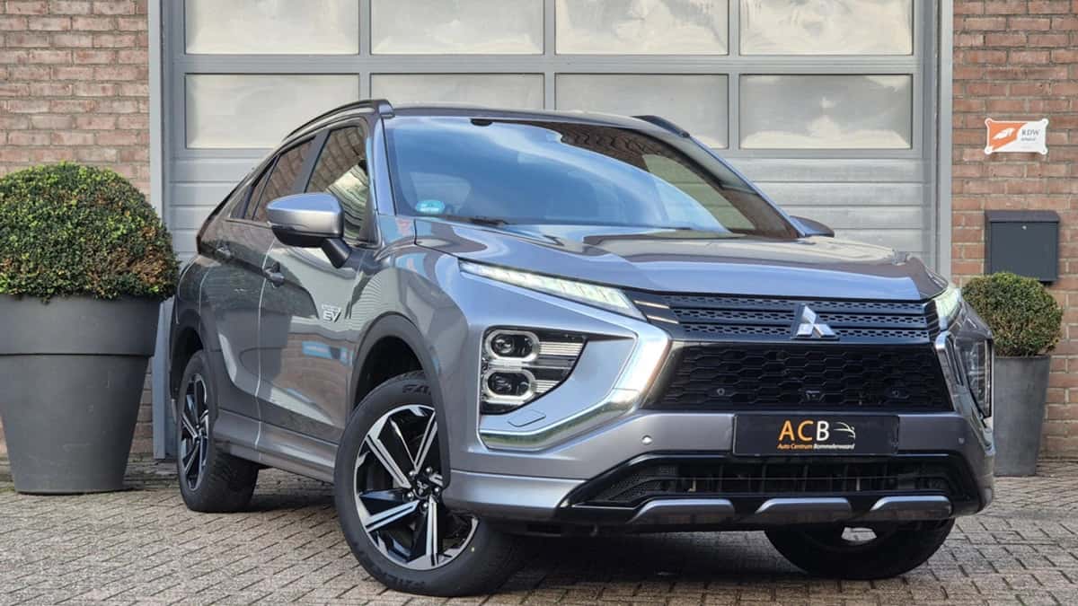 Mitsubishi Eclipse (2023) — foto 1