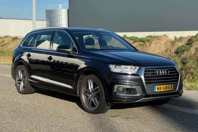 Audi Q7 (2016) thumbnail 2
