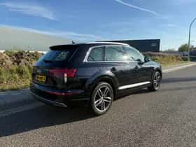 Audi Q7 (2016) thumbnail 6