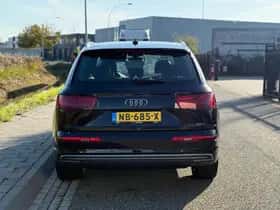 Audi Q7 (2016) thumbnail 9