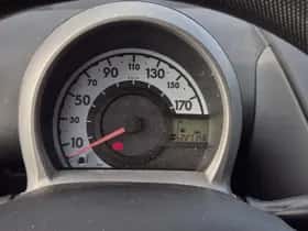 Toyota Aygo (2007) thumbnail 8
