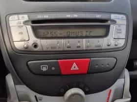Toyota Aygo (2007) thumbnail 9