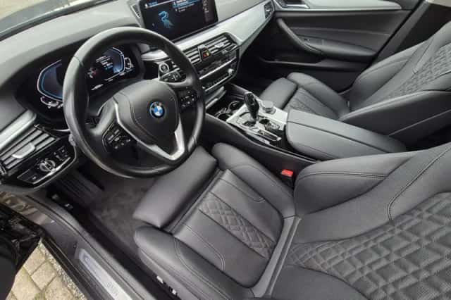 BMW 5-Serie (2023) thumbnail 4