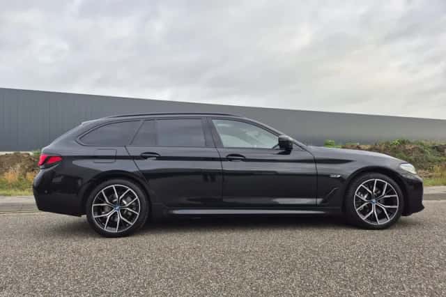 BMW 5-Serie (2022) thumbnail 2
