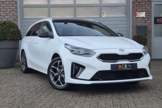 Kia Ceed (2021) thumbnail 1
