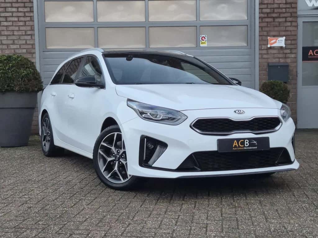 Kia Ceed (2021) — foto 1