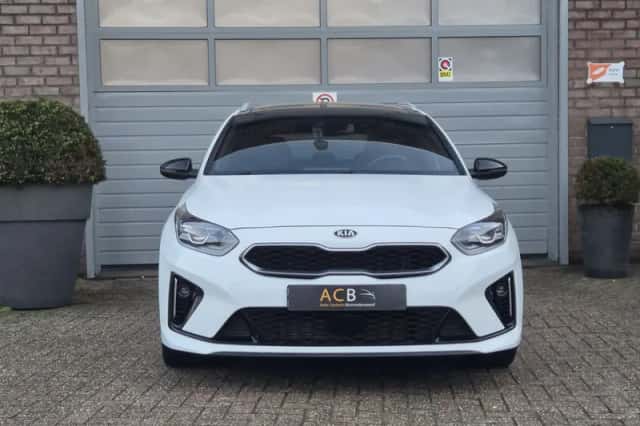 Kia Ceed (2021) thumbnail 15