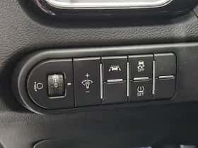 Kia Ceed (2021) thumbnail 32