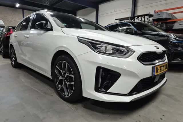 Kia Ceed (2021) thumbnail 34