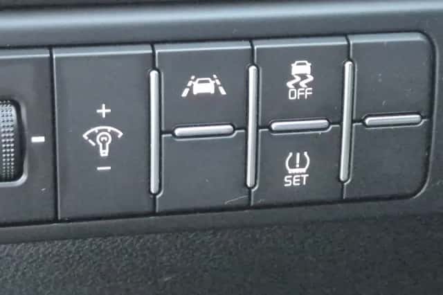 Kia Ceed (2021) thumbnail 70
