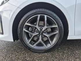 Kia Ceed (2021) thumbnail 74