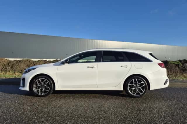 Kia Ceed (2021) thumbnail 9