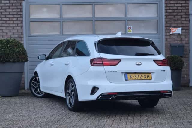 Kia Ceed (2021) thumbnail 10