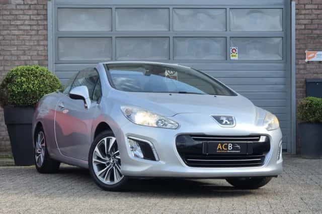 Peugeot 308 (2012) thumbnail 1