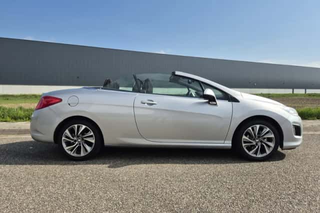 Peugeot 308 (2012) thumbnail 2