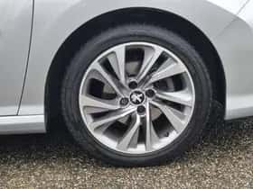 Peugeot 308 (2012) thumbnail 27