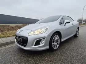 Peugeot 308 (2012) thumbnail 40
