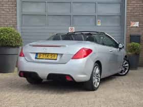Peugeot 308 (2012) thumbnail 5