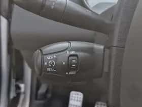 Peugeot 308 (2012) thumbnail 57
