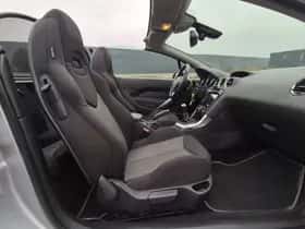 Peugeot 308 (2012) thumbnail 9