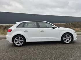 Audi A3 (2019) thumbnail 2