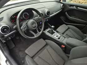 Audi A3 (2019) thumbnail 5