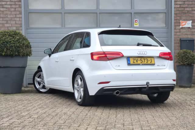 Audi A3 (2019) thumbnail 6