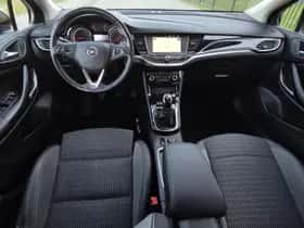Opel Astra (2021) thumbnail 4