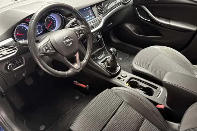 Opel Astra (2021) thumbnail 5
