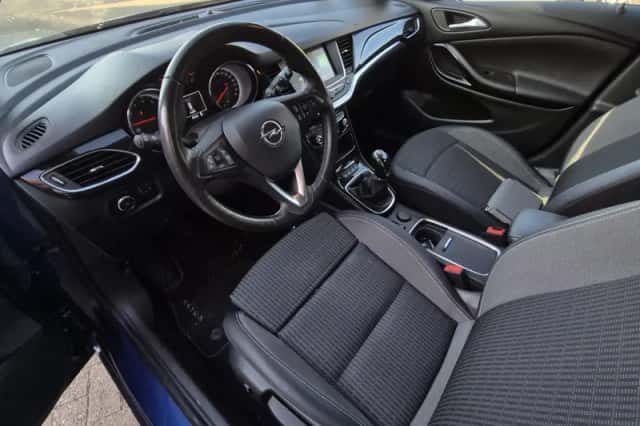 Opel Astra (2021) thumbnail 5