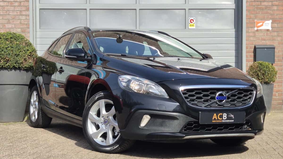 Volvo V40 (2015) — foto 1