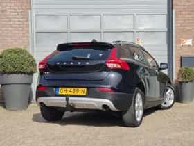 Volvo V40 (2015) thumbnail 3