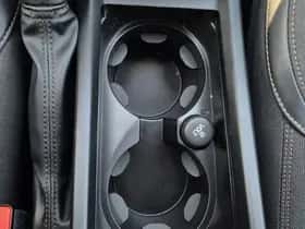 Volvo V40 (2015) thumbnail 32