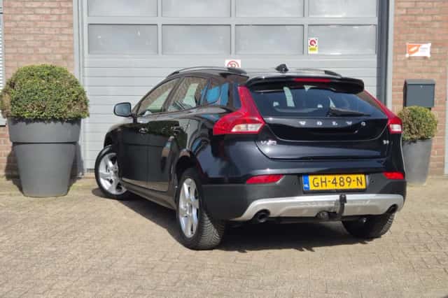 Volvo V40 (2015) thumbnail 5