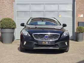 Volvo V40 (2015) thumbnail 9