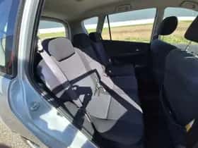 Toyota Corolla (2003) thumbnail 14