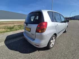 Toyota Corolla (2003) thumbnail 3